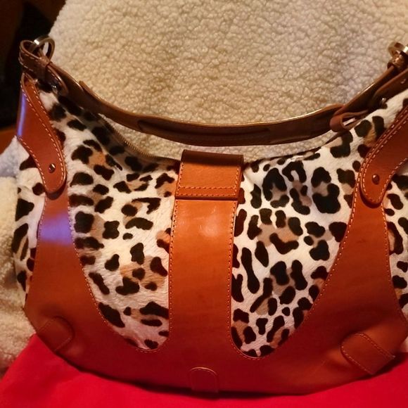 REDUCED...VALENTINO GARAVANI AUTHENTIC Great looking BAG..FINAL REDUCTION - Picture 4 of 9